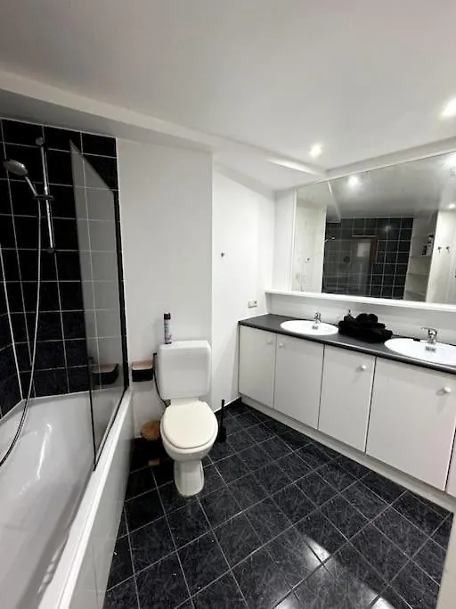 Appartement Antwerpen-Zuid 0*, Antwerp